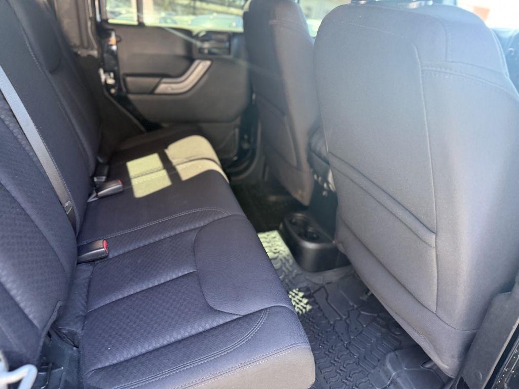 Jeep Wrangler Unlimited 4WD 4dr Sport 2015