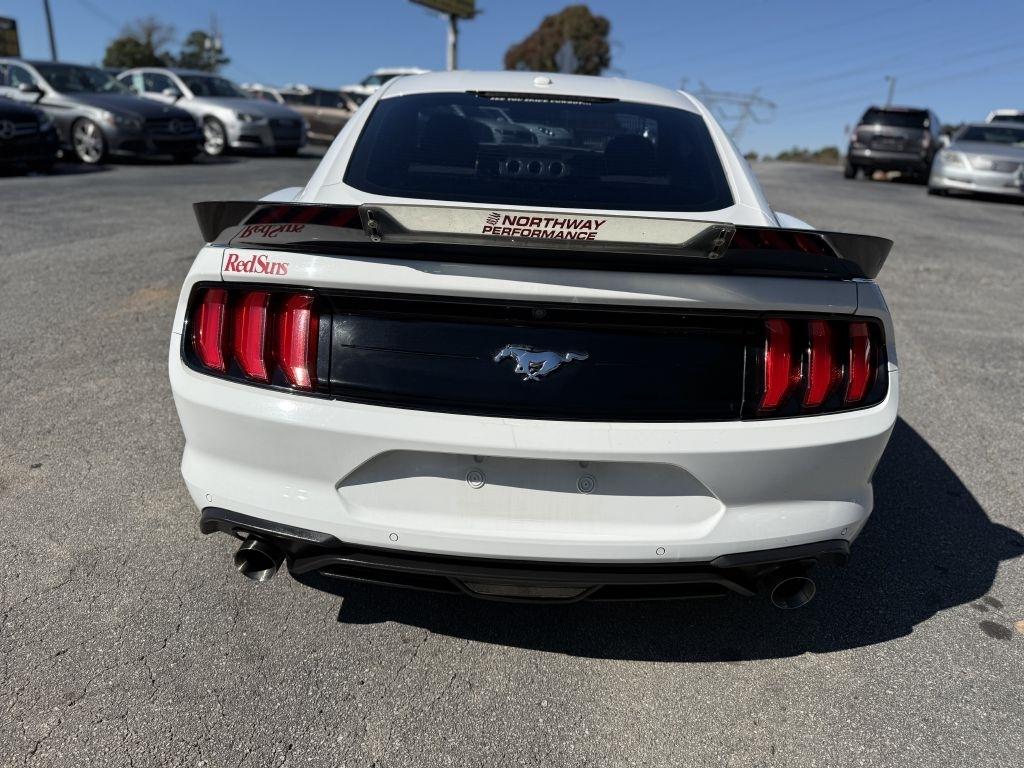 Ford Mustang EcoBoost Fastback 2018
