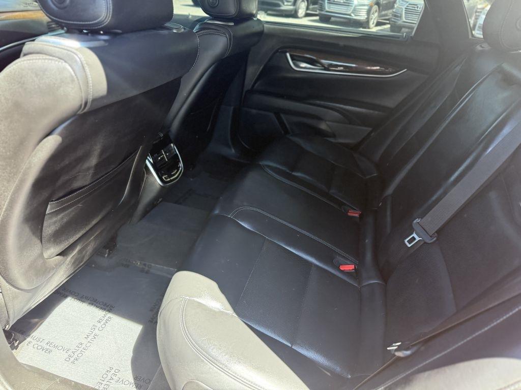 Cadillac XTS 4dr Sdn Premium FWD 2015