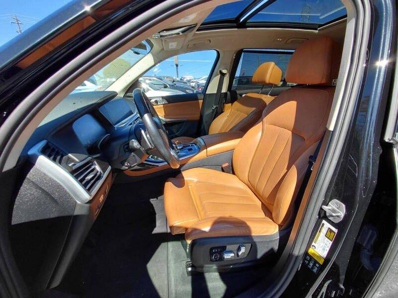 BMW X7 xDrive40i Sports Activity Vehicle 2021