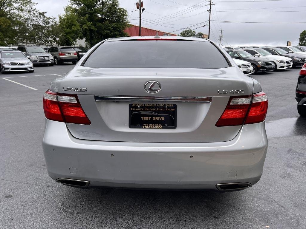 Lexus LS 460 4dr Sdn RWD 2009