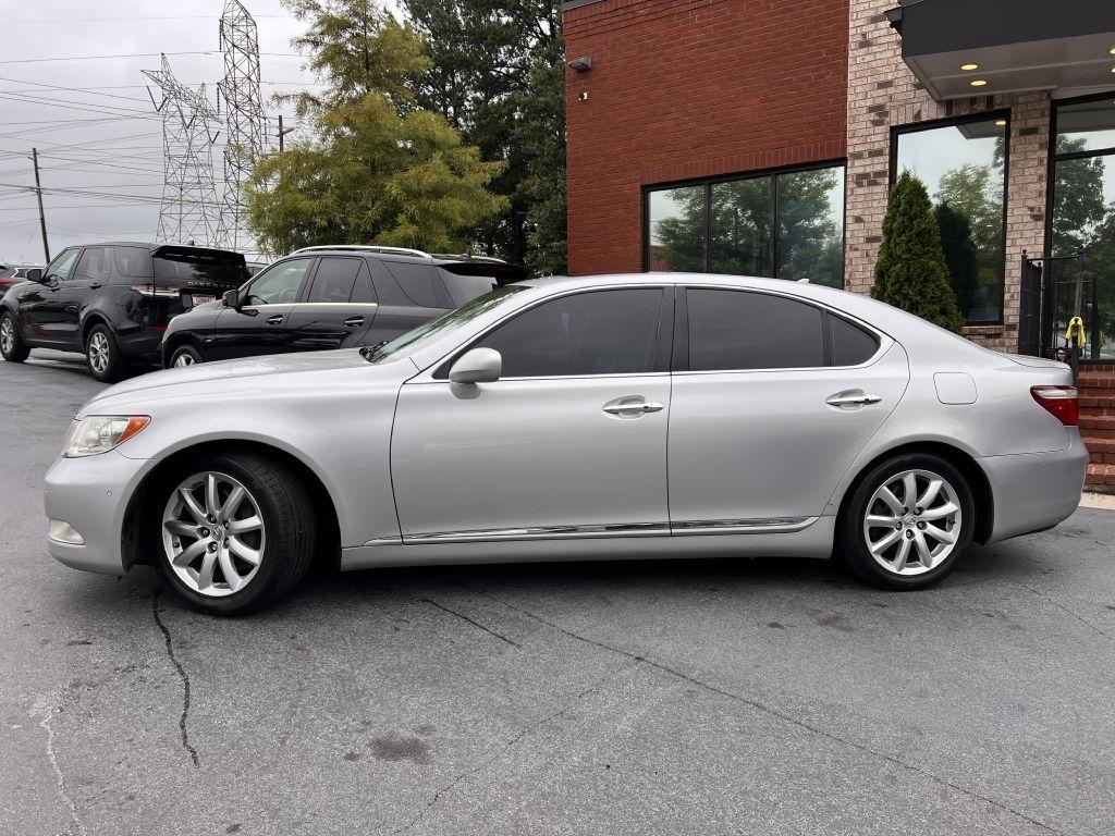 Lexus LS 460 4dr Sdn RWD 2009