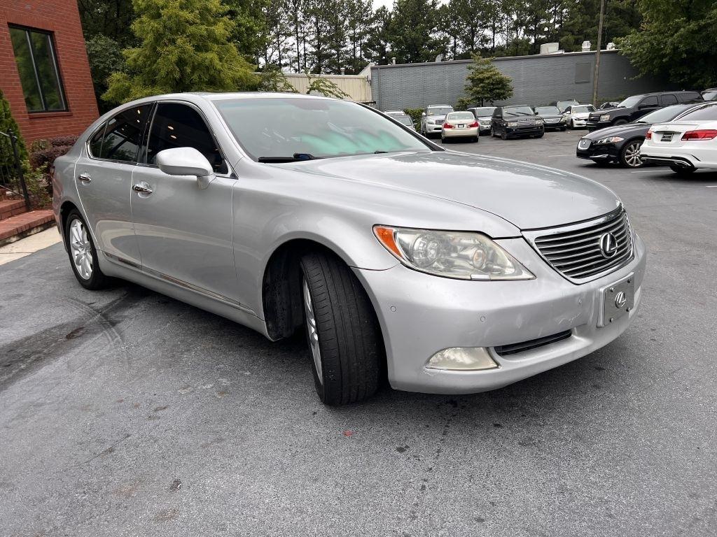 Lexus LS 460 4dr Sdn RWD 2009