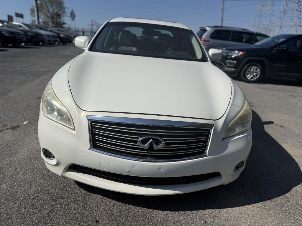Infiniti M56 4dr Sdn RWD 2011