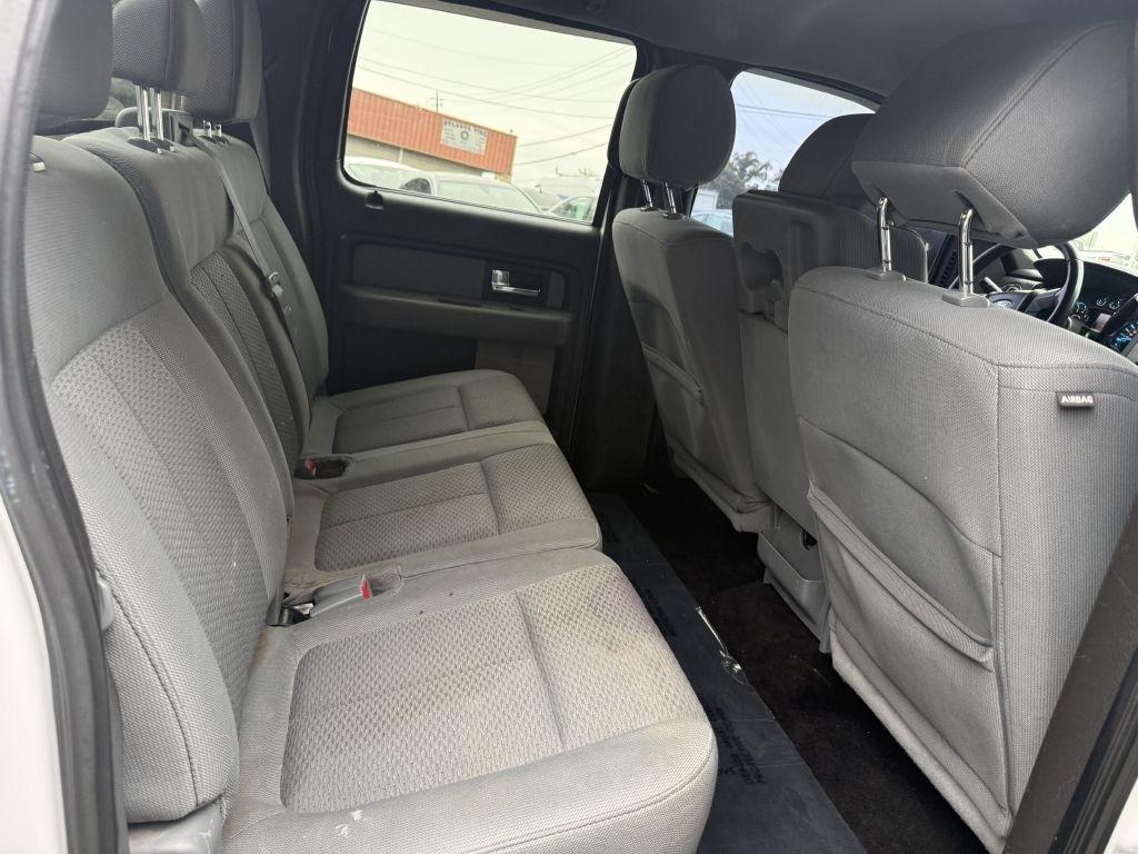 Ford F-150 2WD SuperCrew 145" Platinum 2013