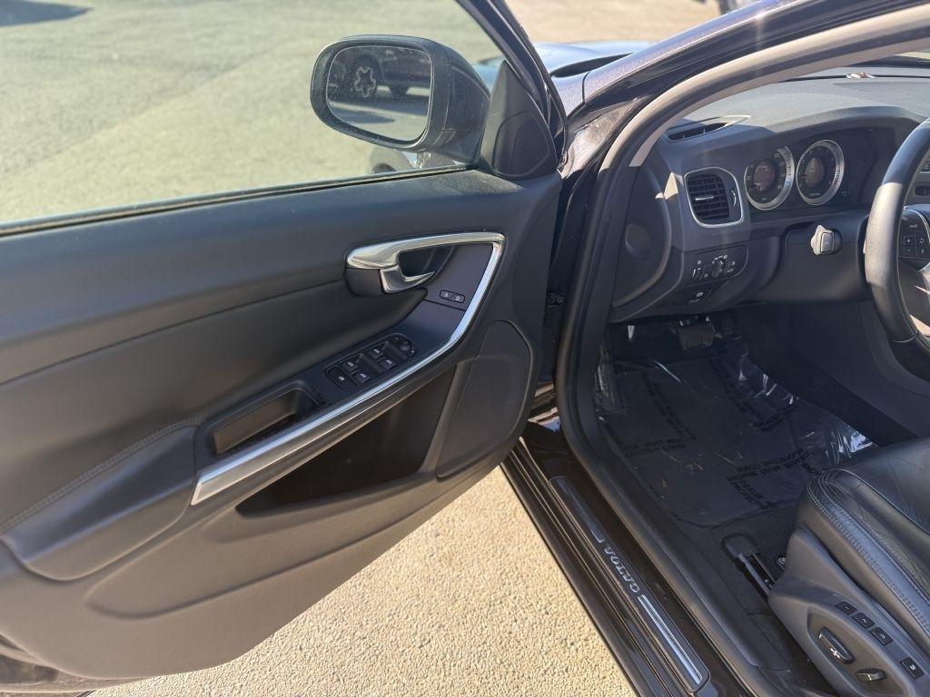 Volvo S60 4dr Sdn T5 FWD 2013