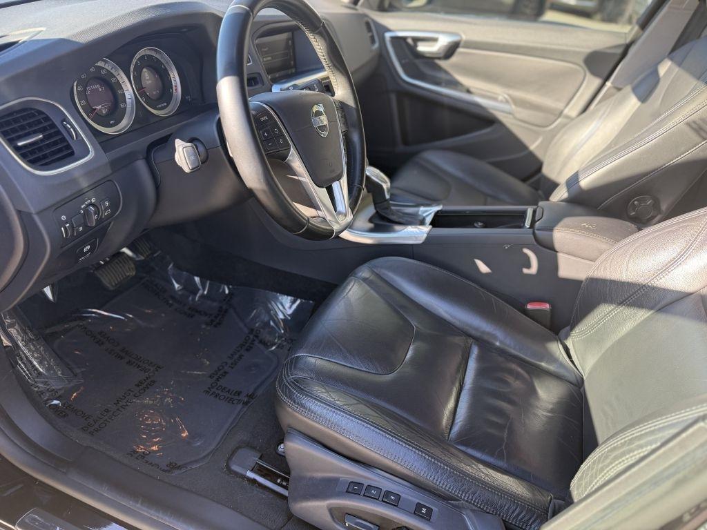 Volvo S60 4dr Sdn T5 FWD 2013