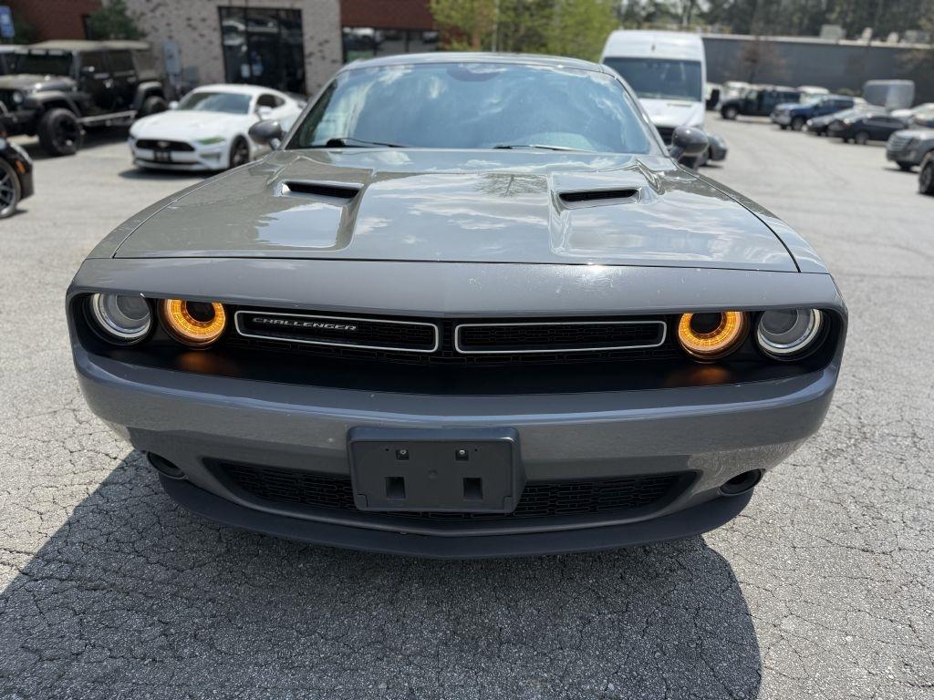 Dodge Challenger SXT RWD 2018