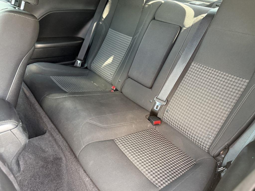 Dodge Challenger SXT RWD 2018