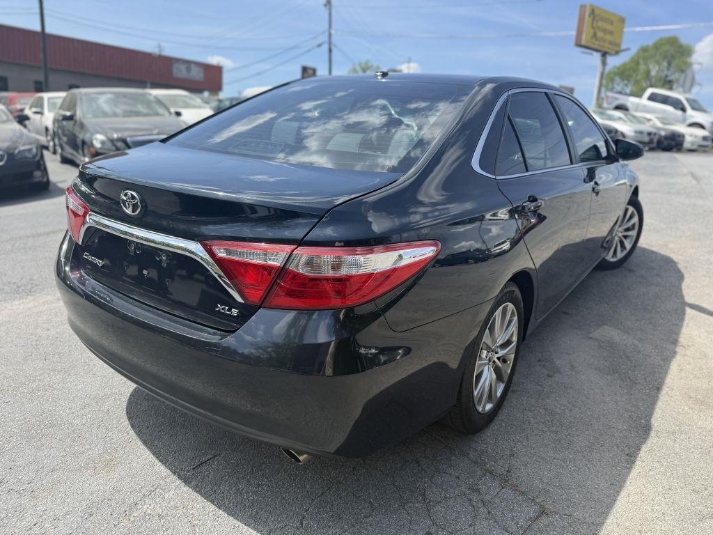 Toyota Camry 4dr Sdn I4 Auto XLE (Natl) 2015