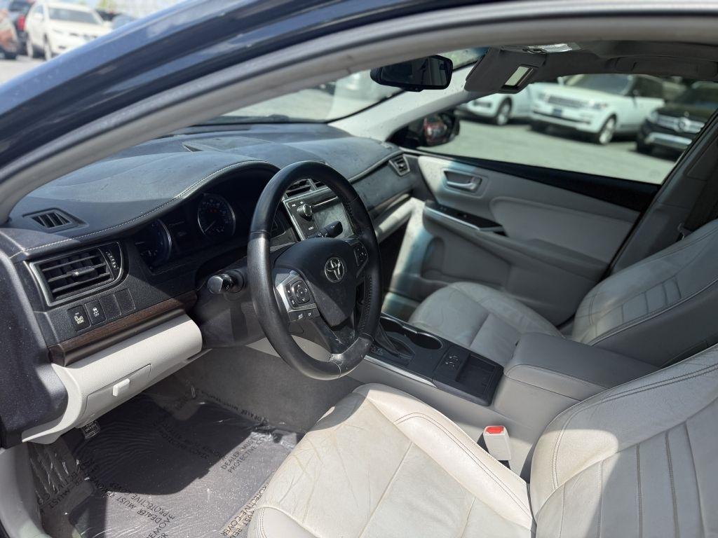 Toyota Camry 4dr Sdn I4 Auto XLE (Natl) 2015