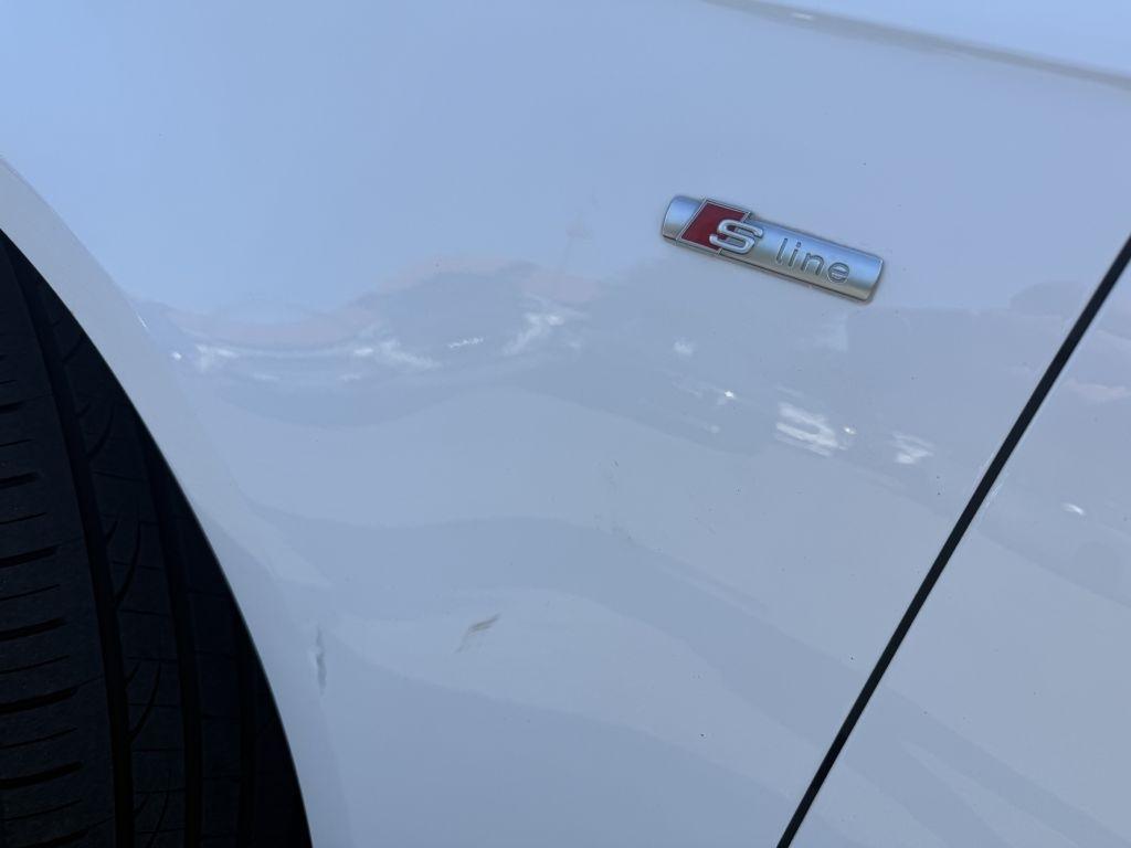 Audi A4 CVT FrontTrak 2.0T Premium 2016