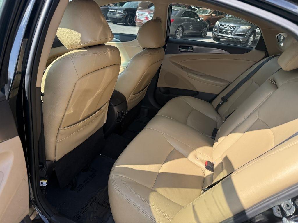 Hyundai Sonata 4dr Sdn 2.4L Auto Hybrid 2012