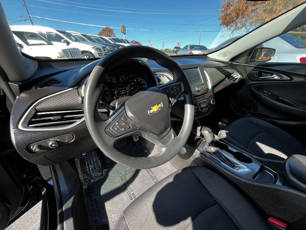 Chevrolet Malibu 4dr Sdn LS w/1LS 2017