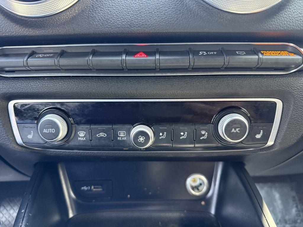 Audi A3 Sedan Titanium Premium 40 TFSI 2019