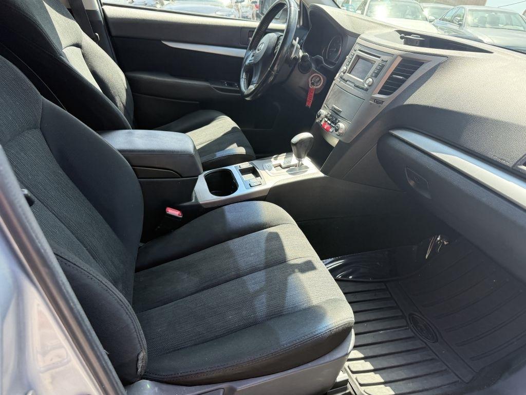 Subaru Outback 4dr Wgn H4 Auto 2.5i Premium 2014