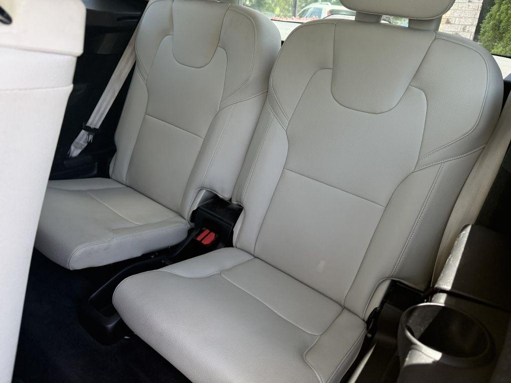 Volvo XC90 T5 FWD 7-Passenger Momentum 2018