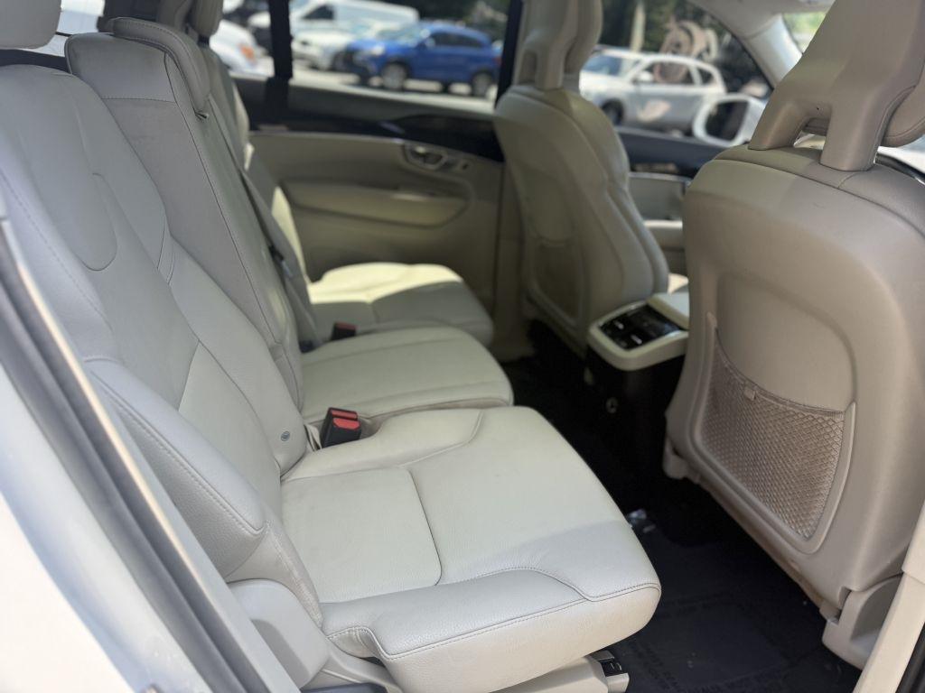 Volvo XC90 T5 FWD 7-Passenger Momentum 2018