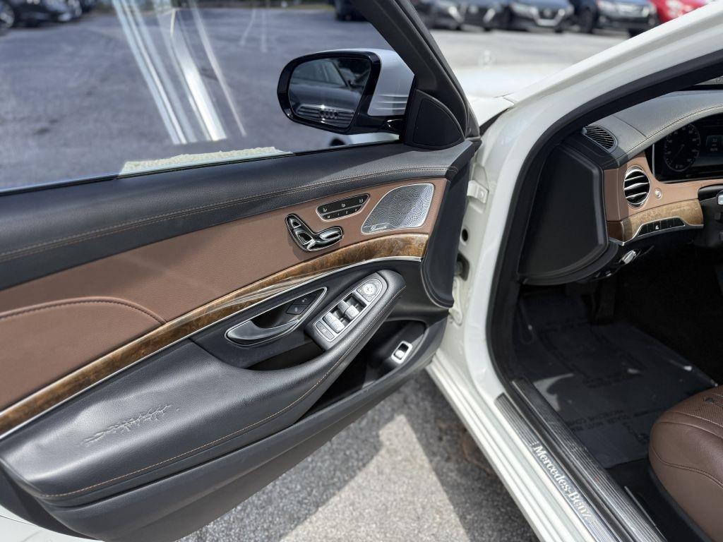 Mercedes-Benz S-Class 4dr Sdn S 550 4MATIC 2016