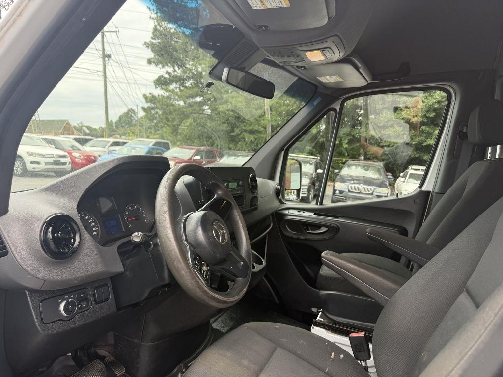 Mercedes-Benz Sprinter Van 2500 Standard Roof I4 144" RWD 2019