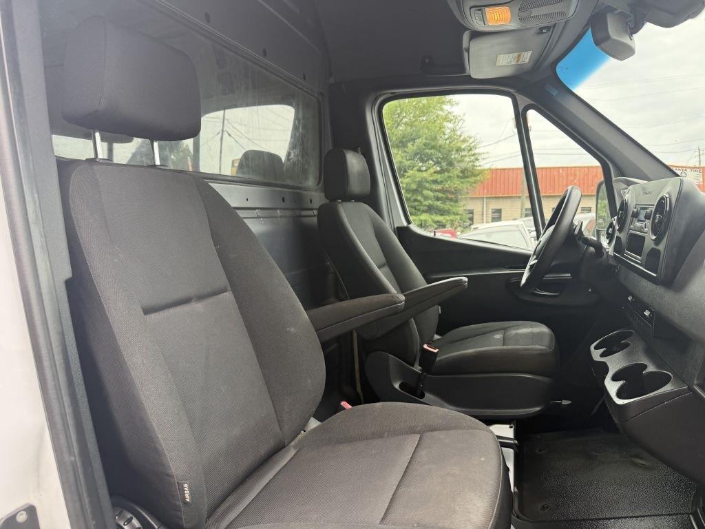 Mercedes-Benz Sprinter Van 2500 Standard Roof I4 144" RWD 2019