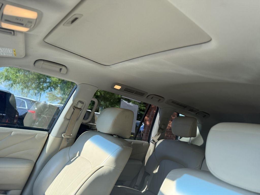 Infiniti QX80 4WD 4dr 2015