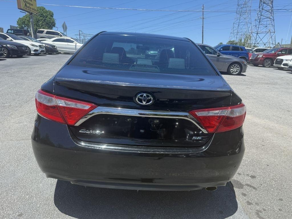 Toyota Camry 4dr Sdn I4 Auto XLE (Natl) 2015