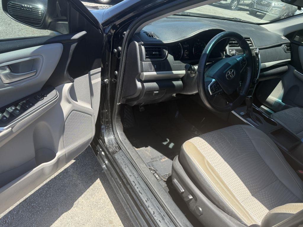 Toyota Camry 4dr Sdn I4 Auto XLE (Natl) 2015
