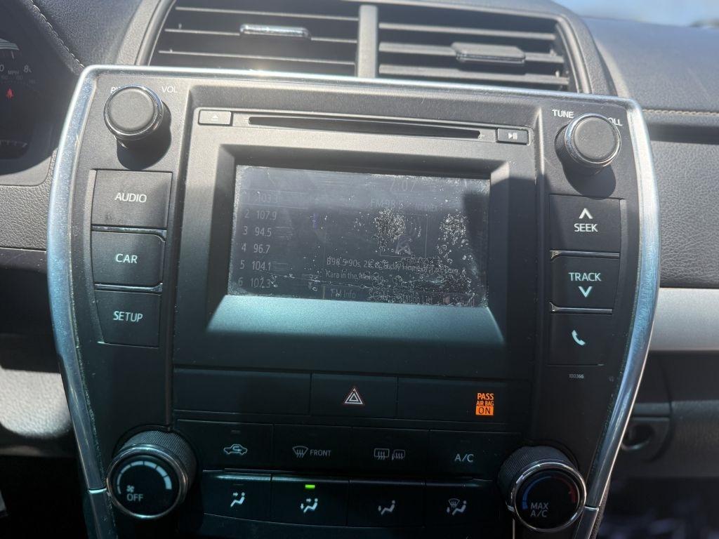 Toyota Camry 4dr Sdn I4 Auto XLE (Natl) 2015