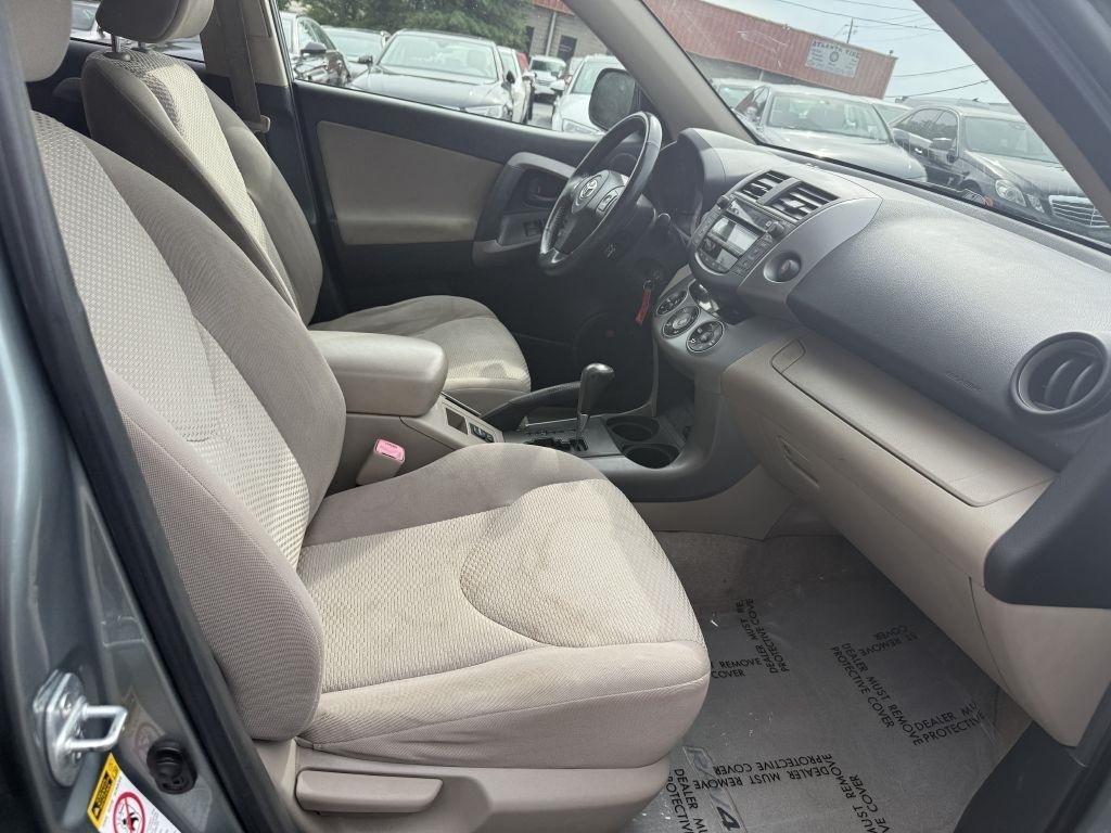 Toyota RAV4 2WD 4dr 4-cyl Limited (Natl) 2007