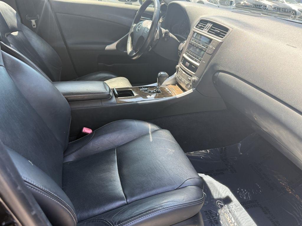 Lexus IS 250 4dr Sport Sdn Auto AWD 2010