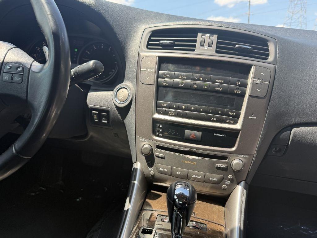 Lexus IS 250 4dr Sport Sdn Auto AWD 2010