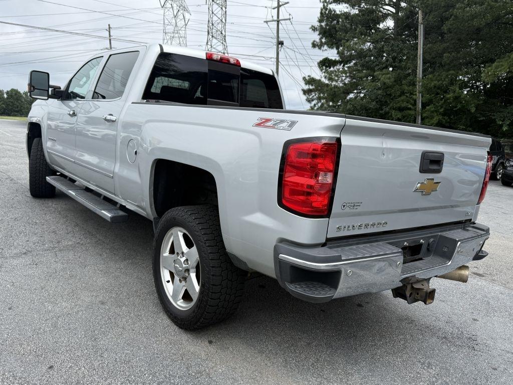 Chevrolet Silverado 2500HD Built After Aug 14 4WD Crew Cab 153.7" LTZ 2015