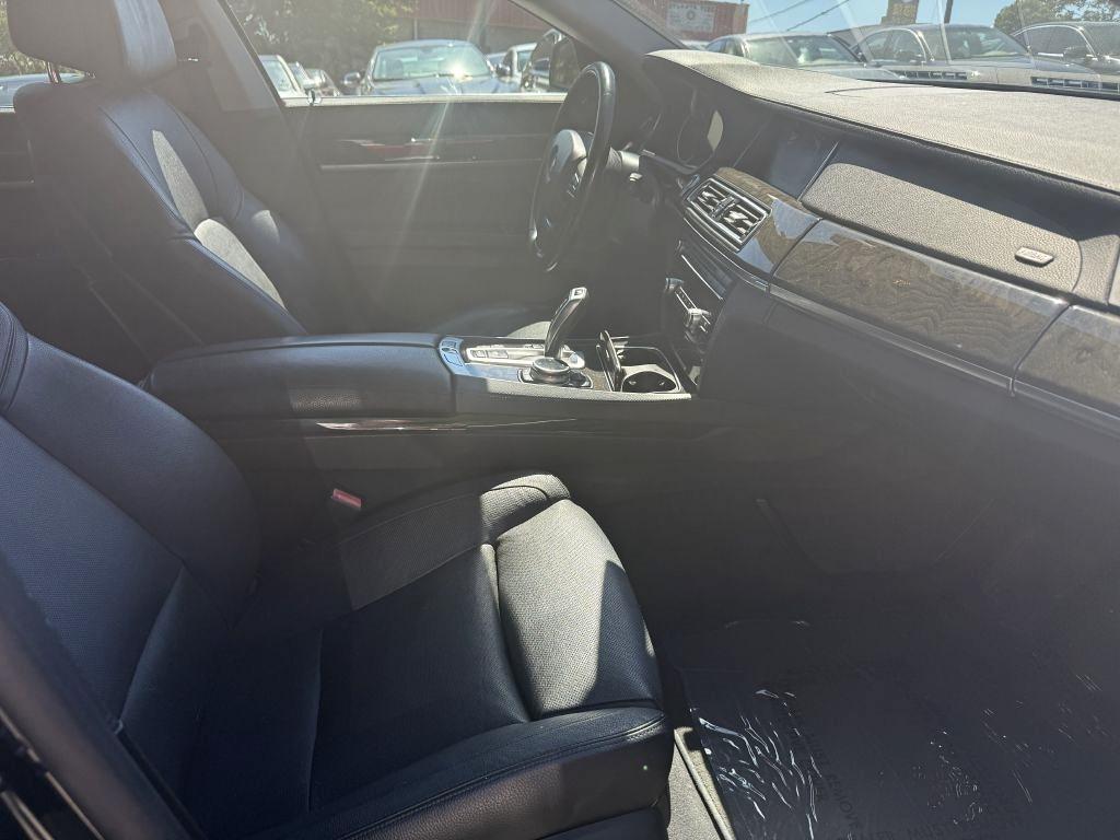 BMW 7 Series 4dr Sdn 740Ld xDrive AWD 2015