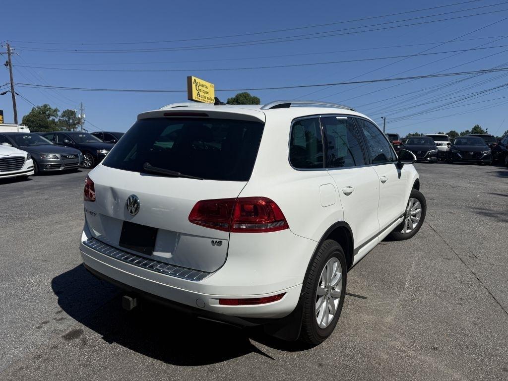 Volkswagen Touareg 4dr VR6 Sport w/Nav 2012