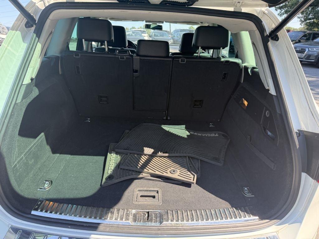 Volkswagen Touareg 4dr VR6 Sport w/Nav 2012