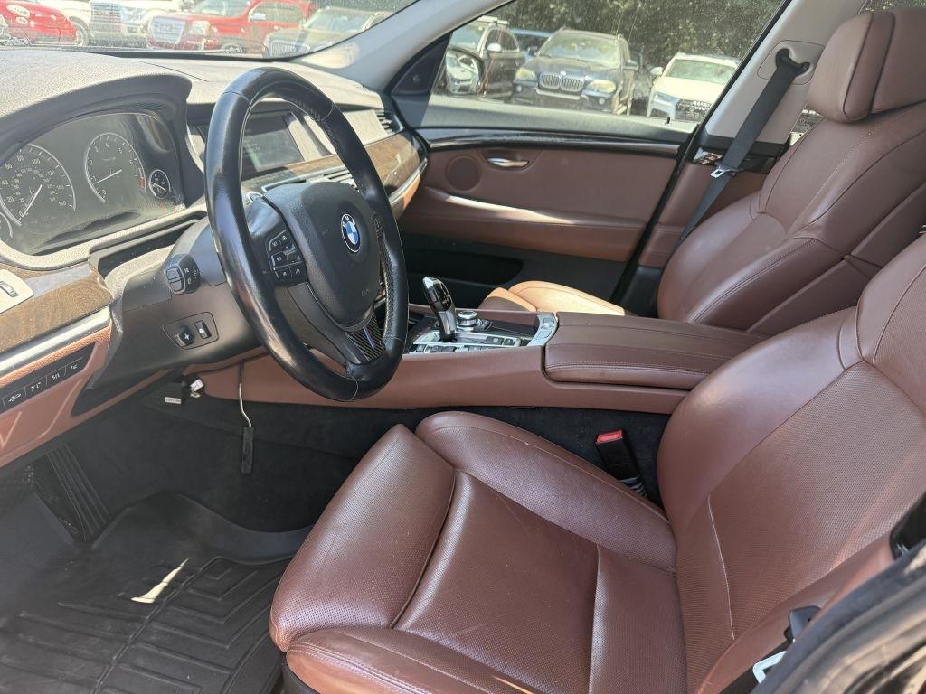 BMW 5 Series Gran Turismo 5dr 550i xDrive Gran Turismo AWD 2012