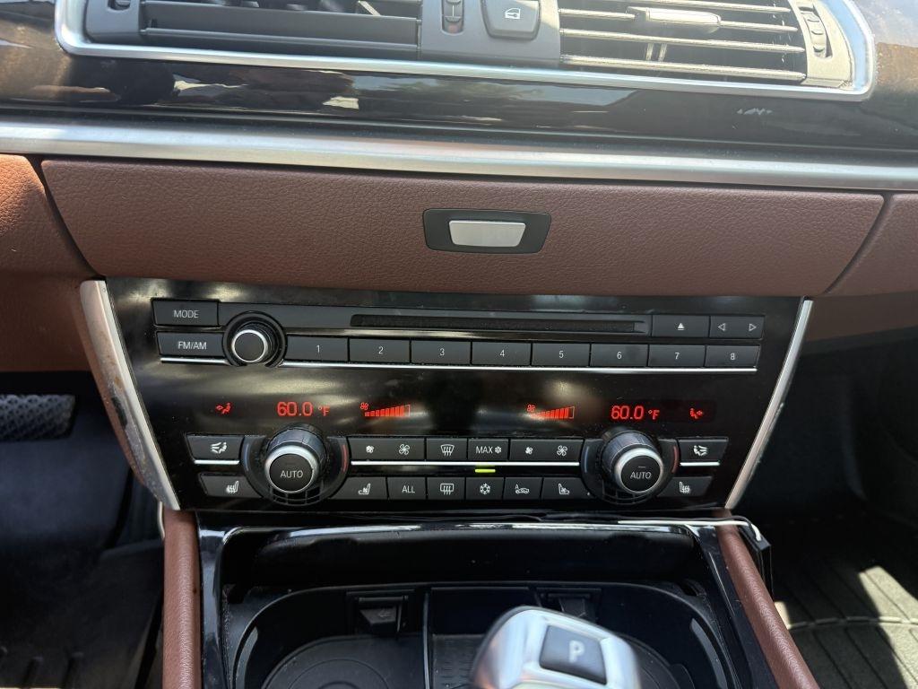 BMW 5 Series Gran Turismo 5dr 550i xDrive Gran Turismo AWD 2012