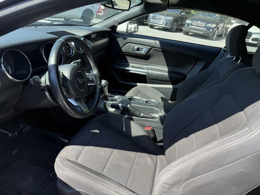Ford Mustang 2dr Conv V6 2016