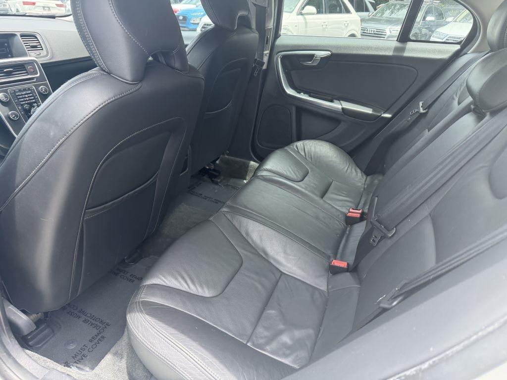 Volvo S60 4dr Sdn T5 AWD 2013