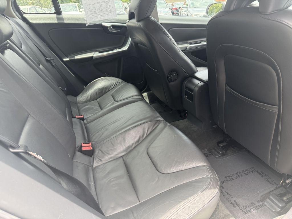Volvo S60 4dr Sdn T5 AWD 2013