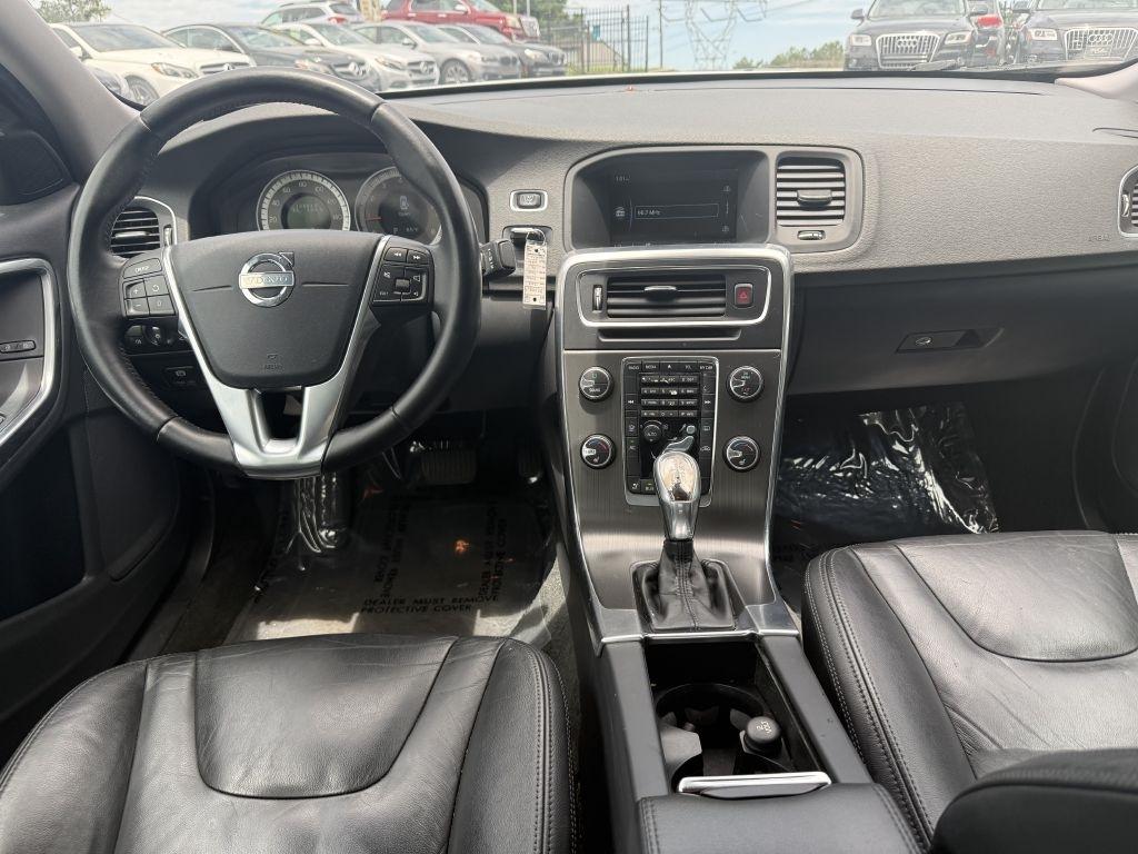 Volvo S60 4dr Sdn T5 AWD 2013