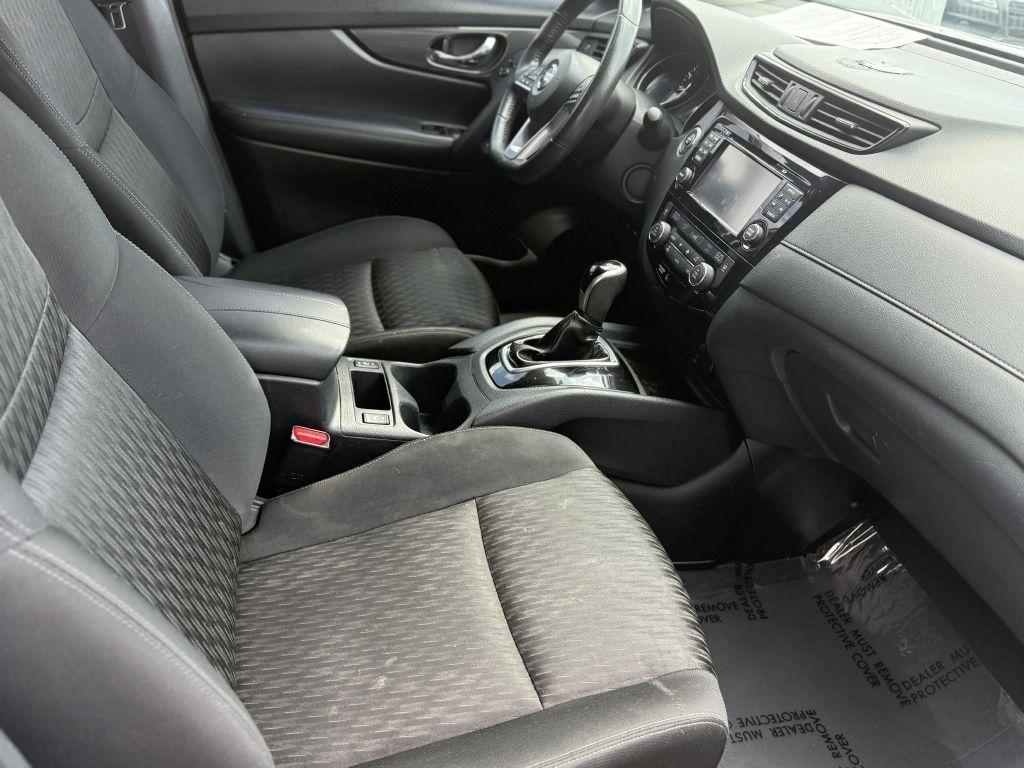 Nissan Rogue FWD SV 2017