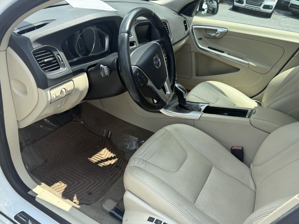 Volvo S60 4dr Sdn T5 Drive-E Premier FWD 2015