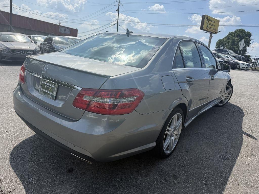 Mercedes-Benz E-Class 4dr Sdn E 550 Sport RWD 2010