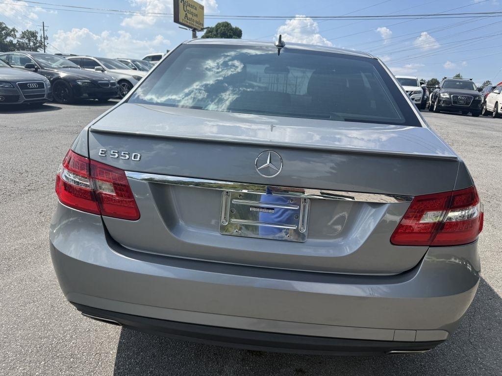 Mercedes-Benz E-Class 4dr Sdn E 550 Sport RWD 2010