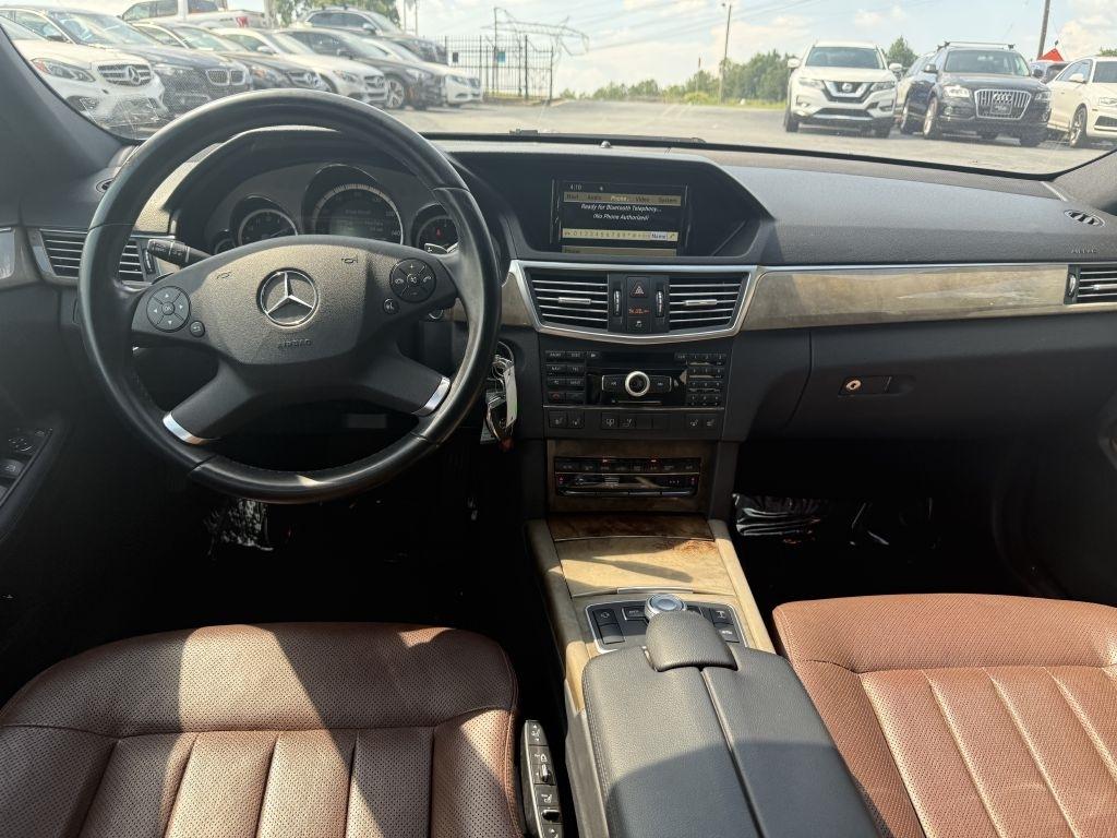 Mercedes-Benz E-Class 4dr Sdn E 550 Sport RWD 2010