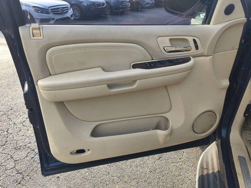 Cadillac Escalade ESV AWD 4dr 2007
