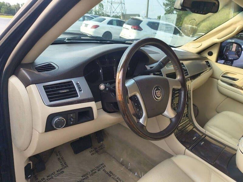 Cadillac Escalade ESV AWD 4dr 2007