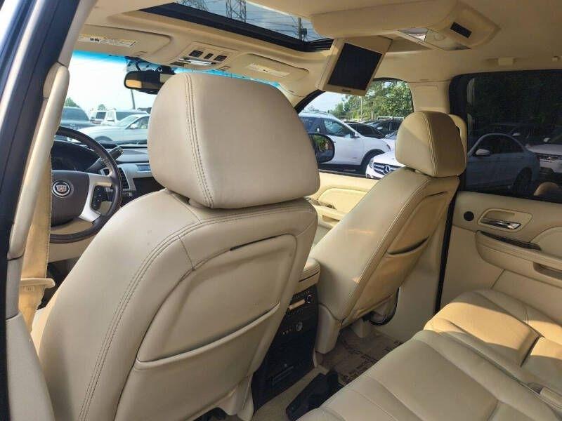 Cadillac Escalade ESV AWD 4dr 2007